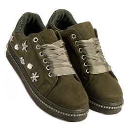 Zapatillas de ante con pedrería verde 2