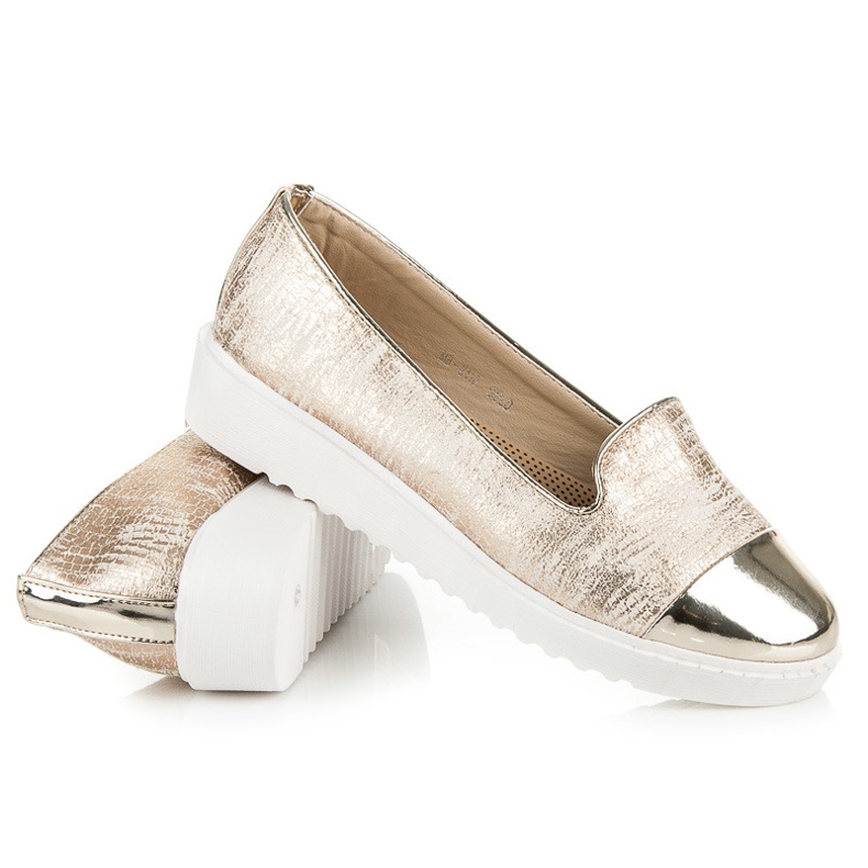 Nio Nio Señores de oro en la plataforma dorado 2 Nio Nio Señores de oro en la plataforma dorado 2