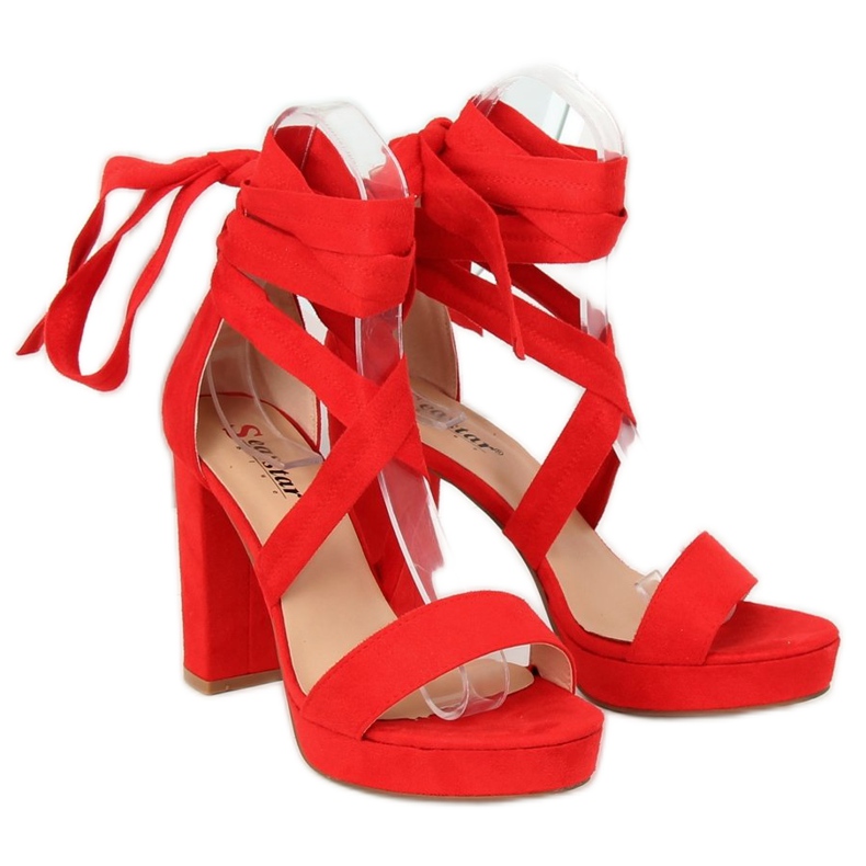 Sandalias rojas en la plataforma NC805 Rojo 2