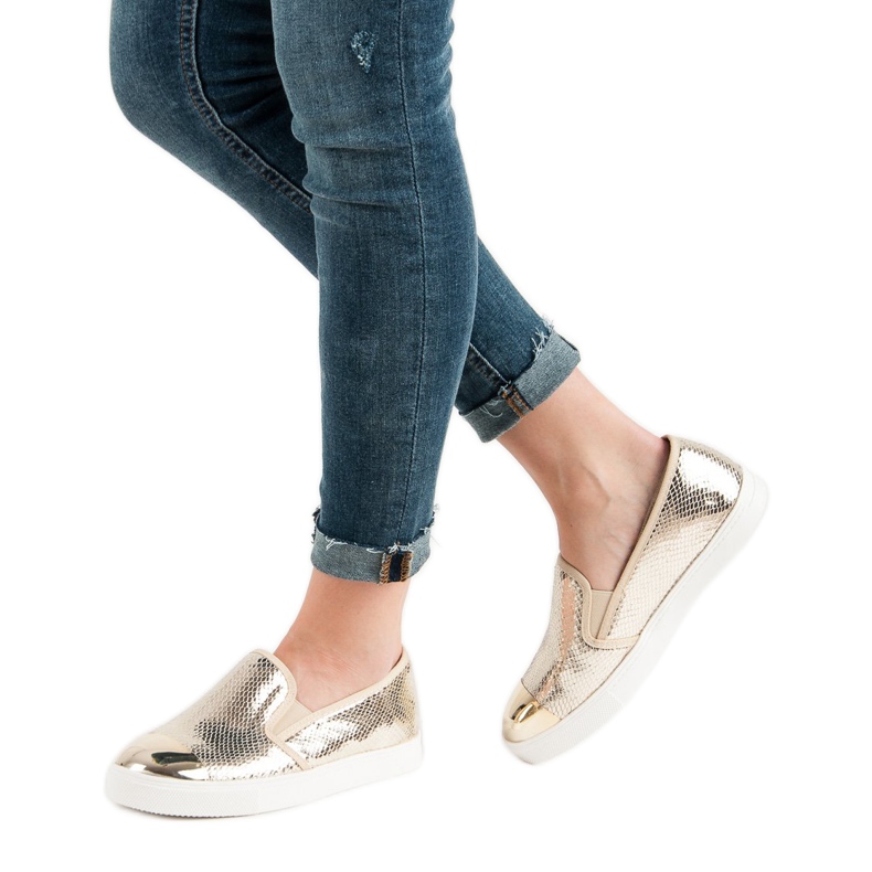 Queen Bee Zapatillas Golden Slip On dorado 2 Queen Bee Zapatillas Golden Slip On dorado 2