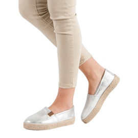 Alpargatas plateadas de moda gris 4