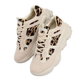 M-020 Zapatilla deportiva beige leopardo 2