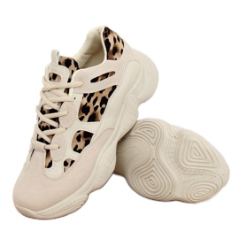M-020 Zapatilla deportiva beige leopardo 1