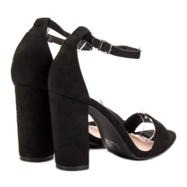 Ch. Creation Sandalias negras en una barra negro 4