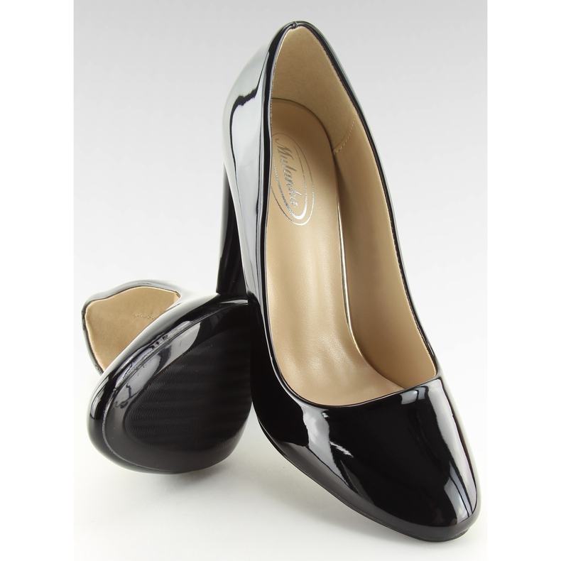 Bombas en el poste negro B-23 Negro II-GAT 1