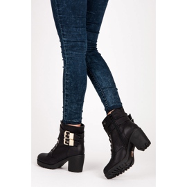 Botas cómodas con piel negro 1