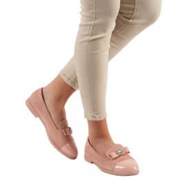 Señores con nariz barnizada rosa 1