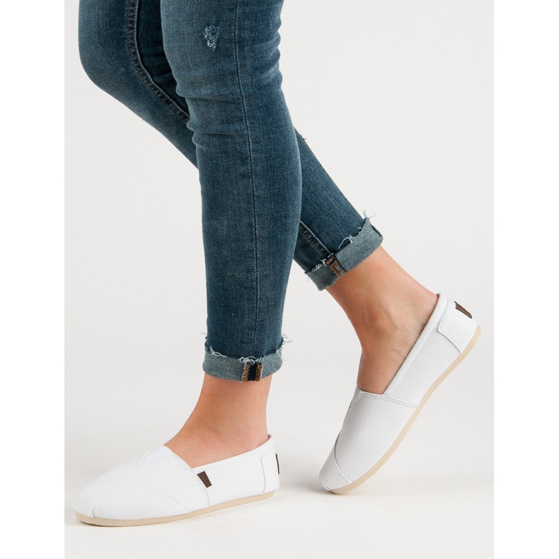 Slipons blancos clásicos 2 Slipons blancos clásicos 2