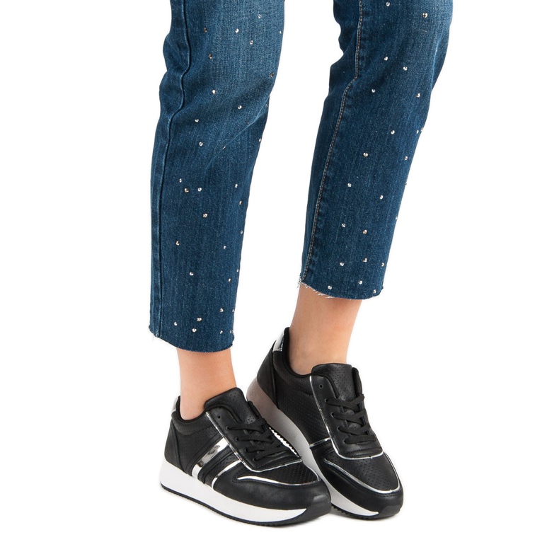 Cómodas zapatillas negras negro 1