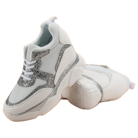 Zapatillas VICES con brocado blanco 3
