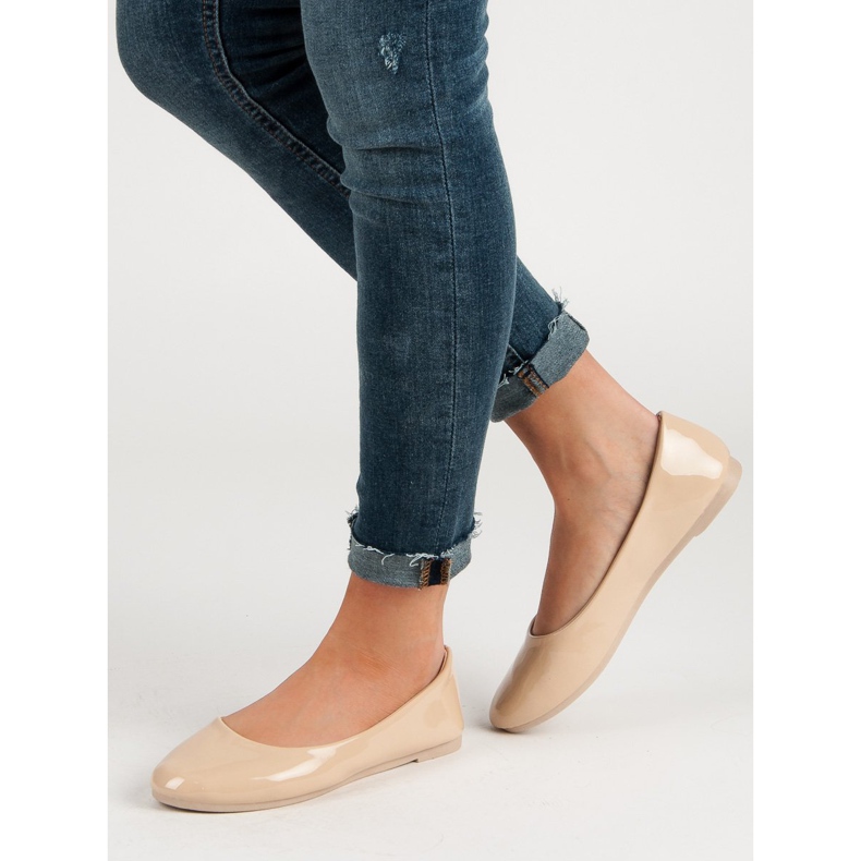 Bailarinas VICES lacadas marrón 2