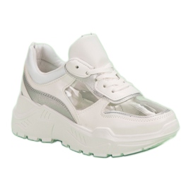 Zapatillas transparentes en la plataforma blanco 3