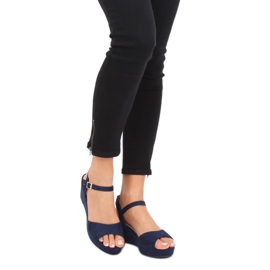Sandalias en un tacón de cuña baja azul K-7 DK.BLUE azul marino 2