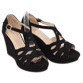 Sandalias negras sobre una cuña negra LM-002 Negra negro 1
