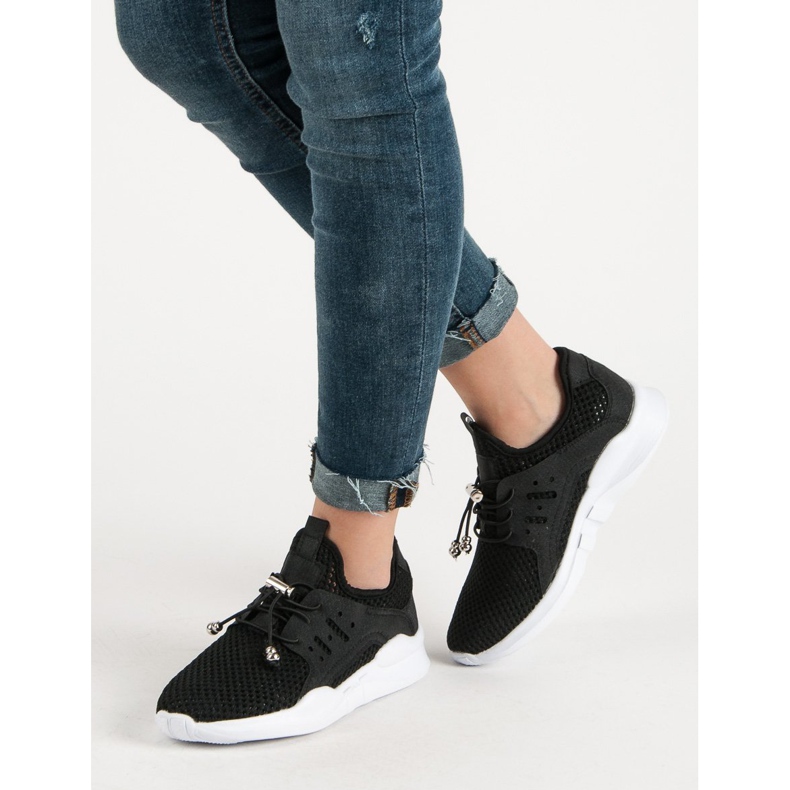 Calzado deportivo calado negro 2 Calzado deportivo calado negro 2