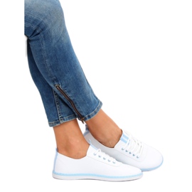Zapatillas de mujer blancas y azules XJ-2918 L.BLUE blanco 2