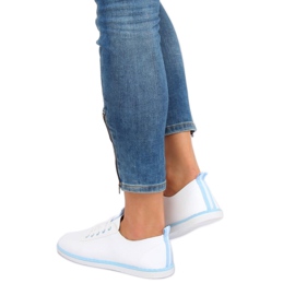 Zapatillas de mujer blancas y azules XJ-2918 L.BLUE blanco 1