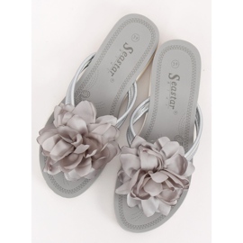 Chanclas grises con flor CK103 Gris 2