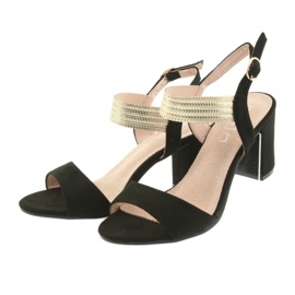 Sandalias en el poste Filippo 817 negro / dorado amarillo 3