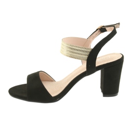 Sandalias en el poste Filippo 817 negro / dorado amarillo 2