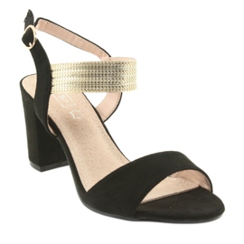 Sandalias en el poste Filippo 817 negro / dorado amarillo 1
