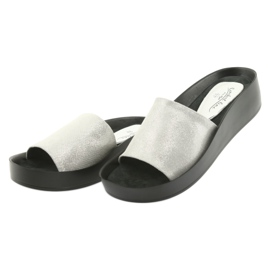 Pantuflas perfiladas plateadas Filippo 768 gris 3