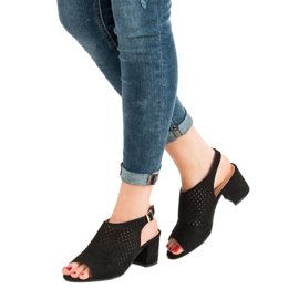 Sandalias casuales cerradas negro 1