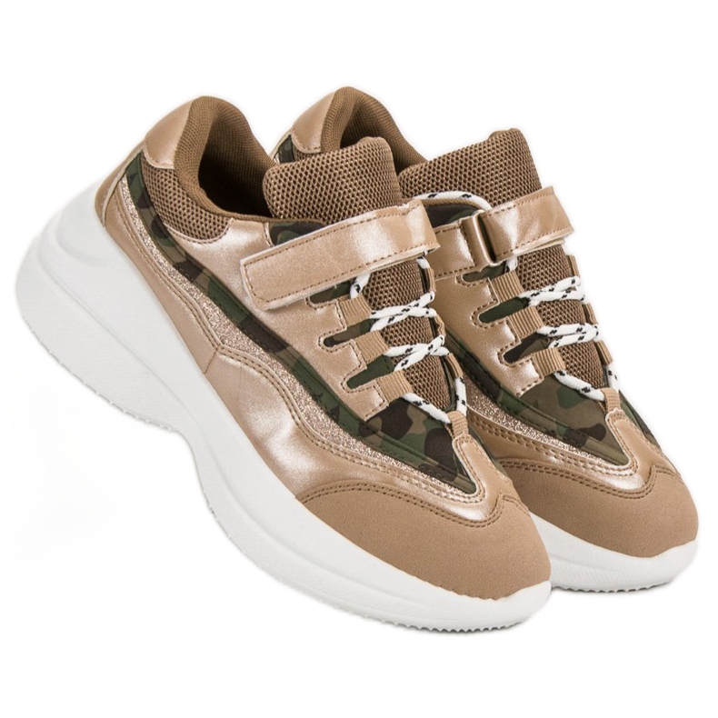 Zapatillas de deporte beige de moda 1 Zapatillas de deporte beige de moda 1