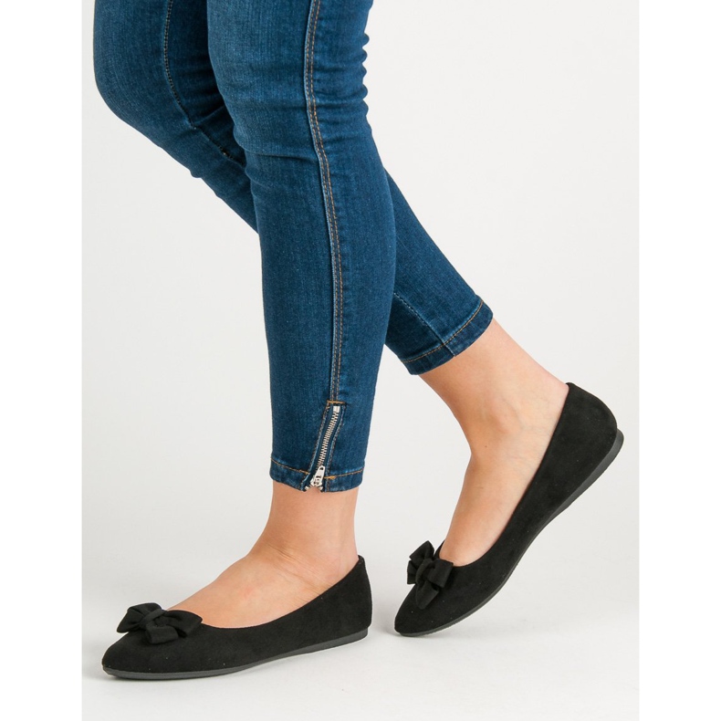 Ch. Creation Bailarina De Ante En Spitz negro 2 Ch. Creation Bailarina De Ante En Spitz negro 2