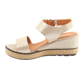 Sandalias cuña Badura 4750 golden cappuccino dorado 2