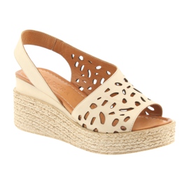 Sandalias cuña Badura 4812 beige 1