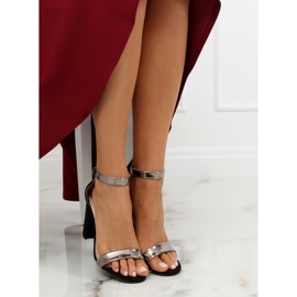 Negro GF-WL-35 Sandalias negras en el poste 2