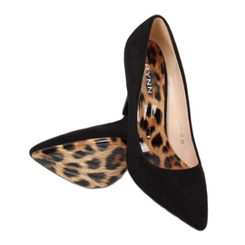 Bombas en un negro 9003-18 Pin negro 4