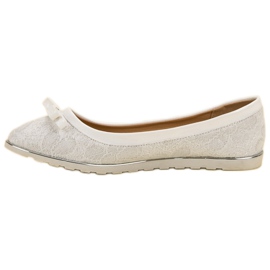 SHELOVET Bailarina con encaje blanco 3