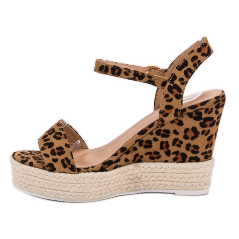 Ideal Shoes Sandalias de cuña con estilo marrón 1 Ideal Shoes Sandalias de cuña con estilo marrón 1