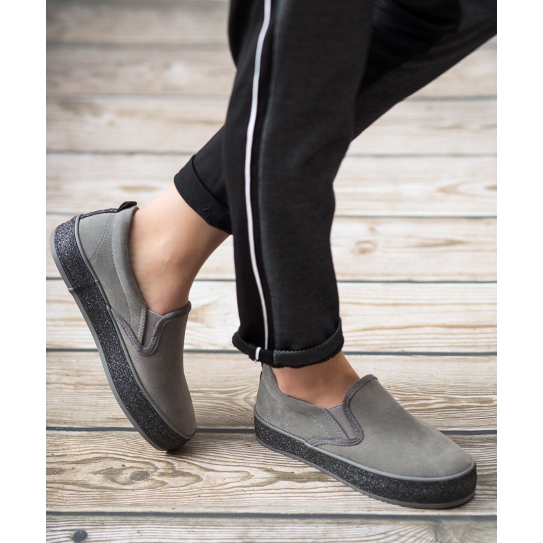 SHELOVET Slipons con suela de purpurina gris 2