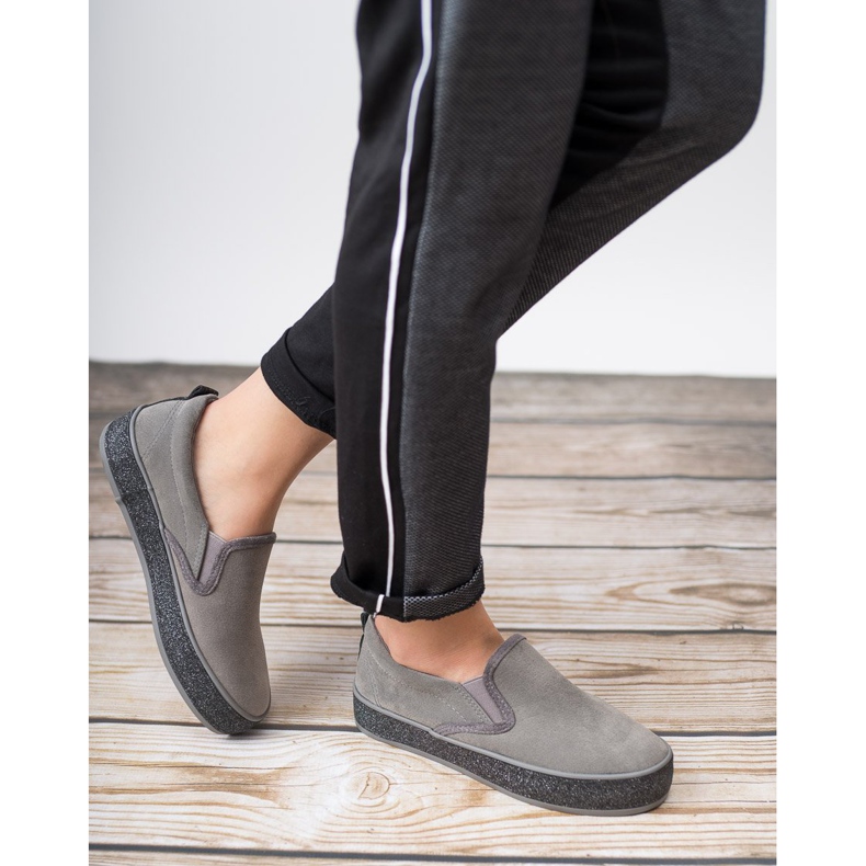 SHELOVET Slipons con suela de purpurina gris 1