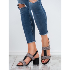 Goodin Sandalias de tacón negro 2