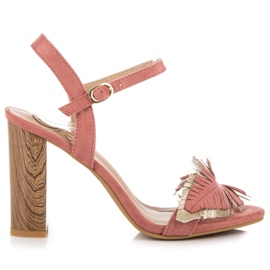 Kylie Sandalias boho en una barra rosado 2
