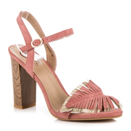 Kylie Sandalias boho en una barra rosado 3