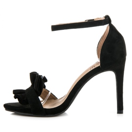 Kylie Sandalias de tacón alto con volante negro 4