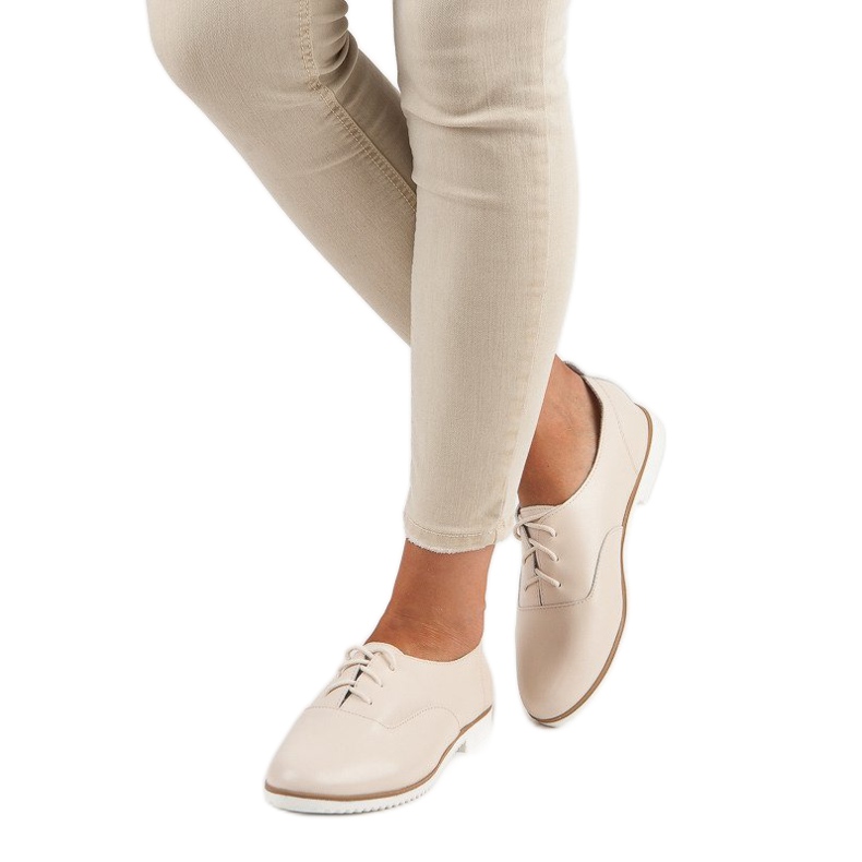 Zapatos de cuero beige claro de MAZARO 2