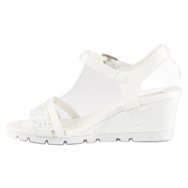 Ideal Shoes Sandalias de cuña blancas blanco 3
