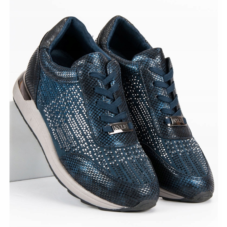 Kylie Calzado deportivo de moda azul 1