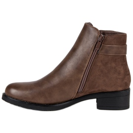 Ideal Shoes Botas marrones de tacón plano negro 3