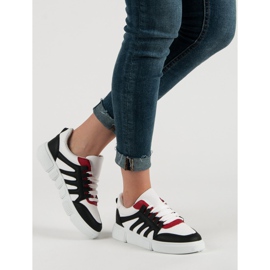 Calzado deportivo cómodo blanco negro 2 Calzado deportivo cómodo blanco negro 2