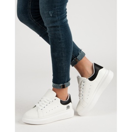 Kylie Calzado deportivo de moda blanco 3