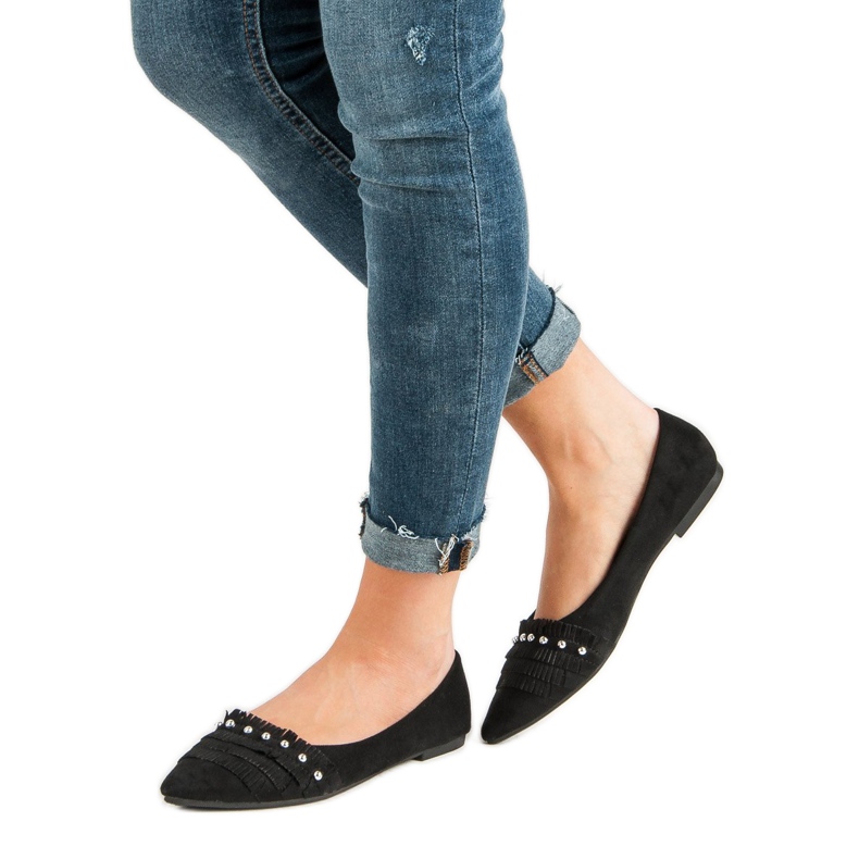 Bailarina negra en Spitz negro 2 Bailarina negra en Spitz negro 2