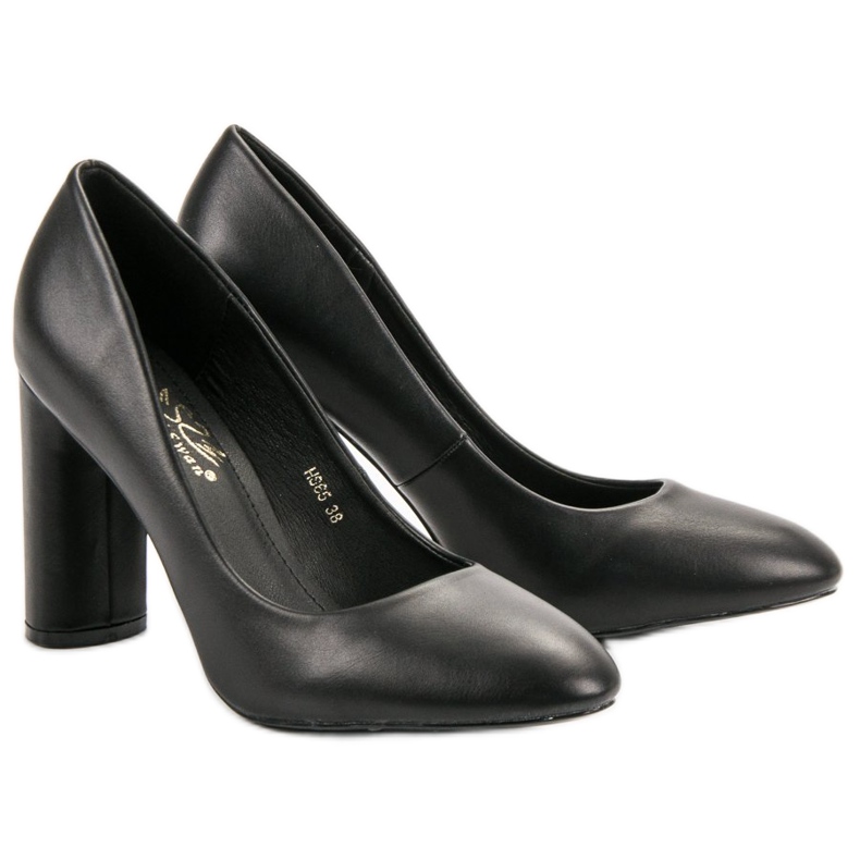 Small Swan Bombas negras en un pilar negro 2 Small Swan Bombas negras en un pilar negro 2