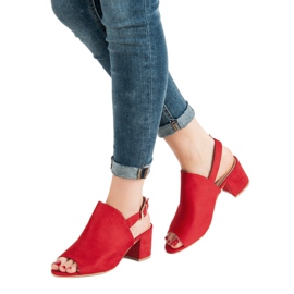 Sandalias cerradas de ante rojo 1